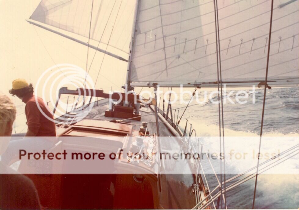 boom crutch vs. topping lift